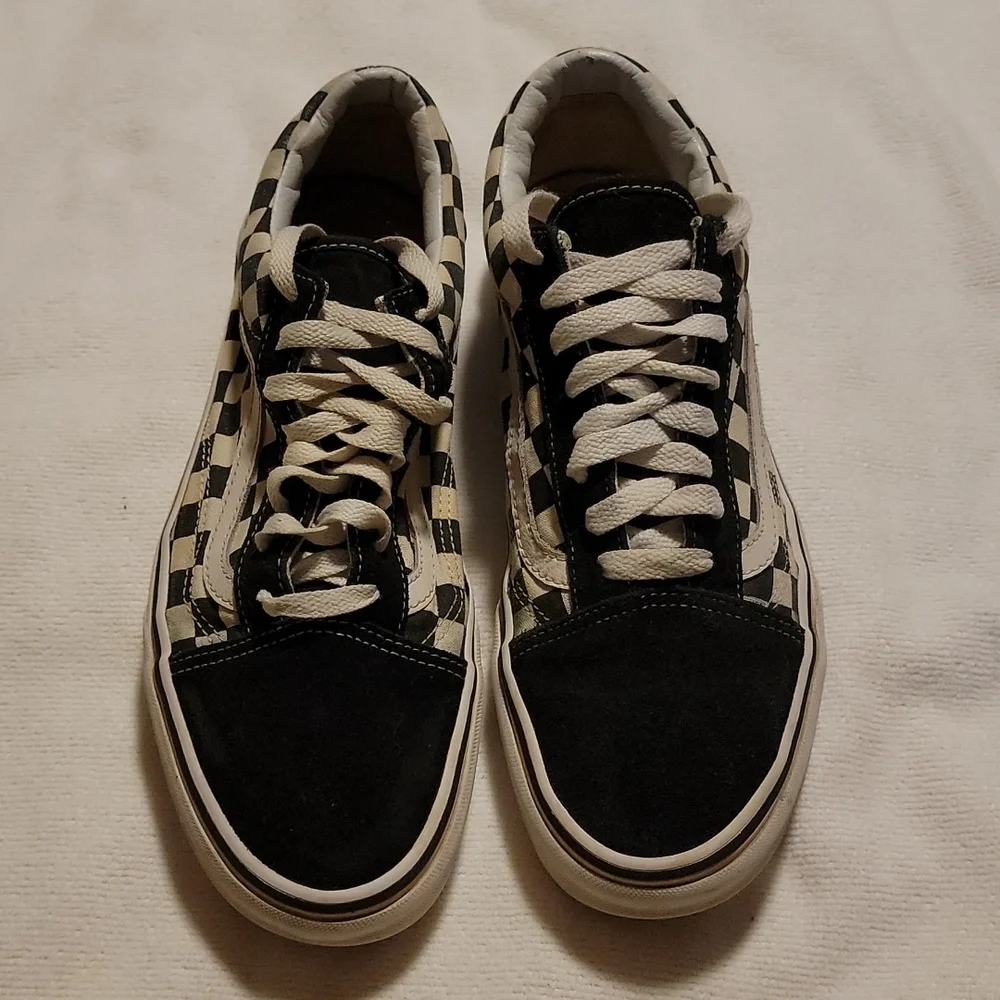 Vans - Picture 3 of 6